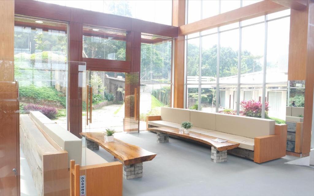 Hotel Pondokan Tjiburial Cimenyan Exteriör bild